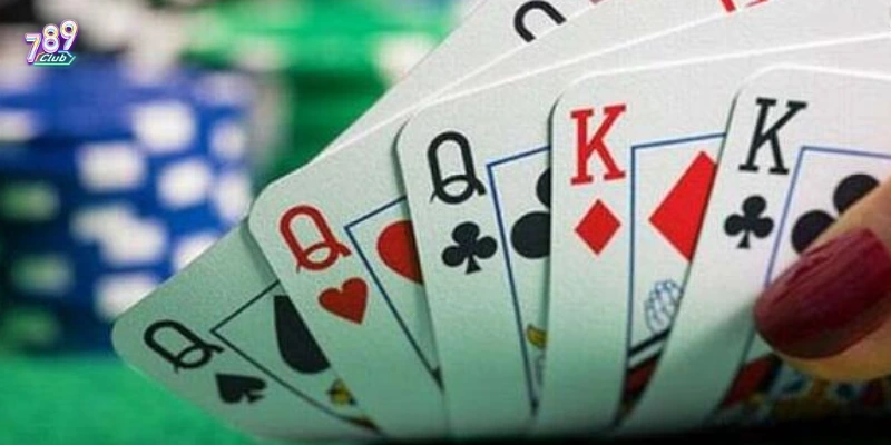 Mẹo chơi bài Phỏm hay để chiếm ưu thế